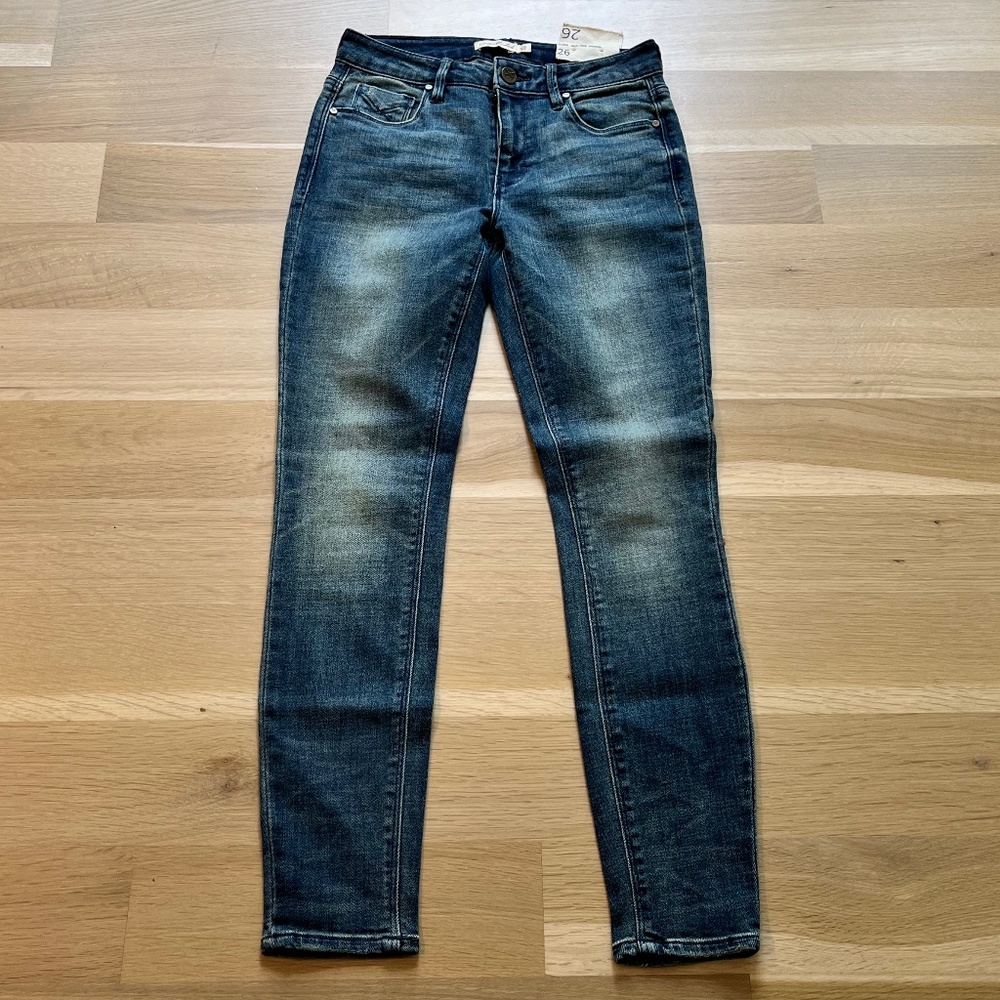 Unpublished Kora Mid-Rise Skinny Jeans